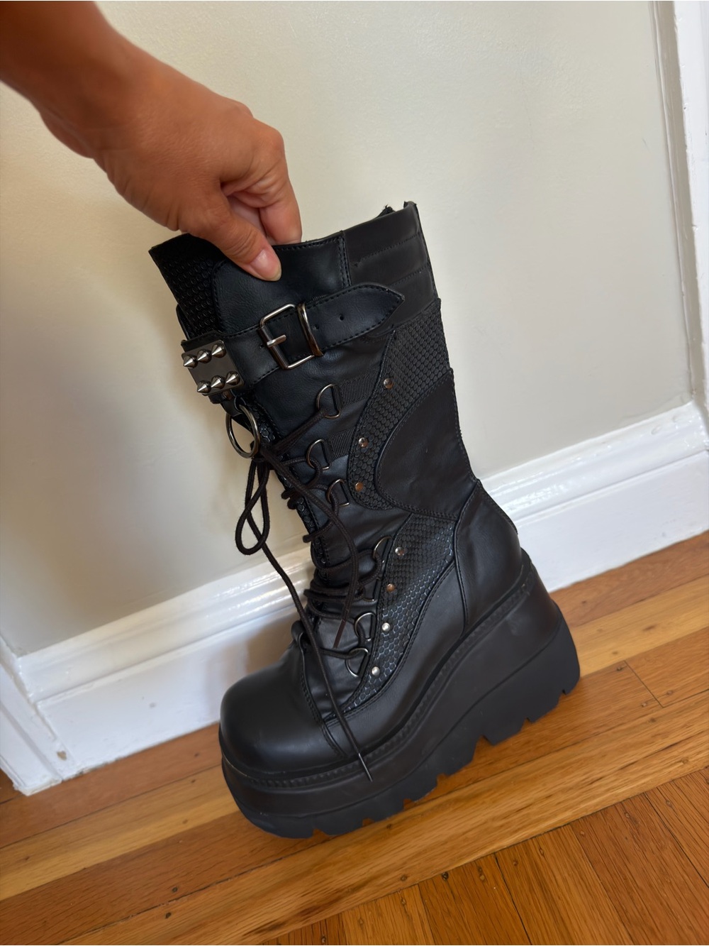 Demonia High Rise Shaker Boots - Rave Combat - Picture 3 of 7